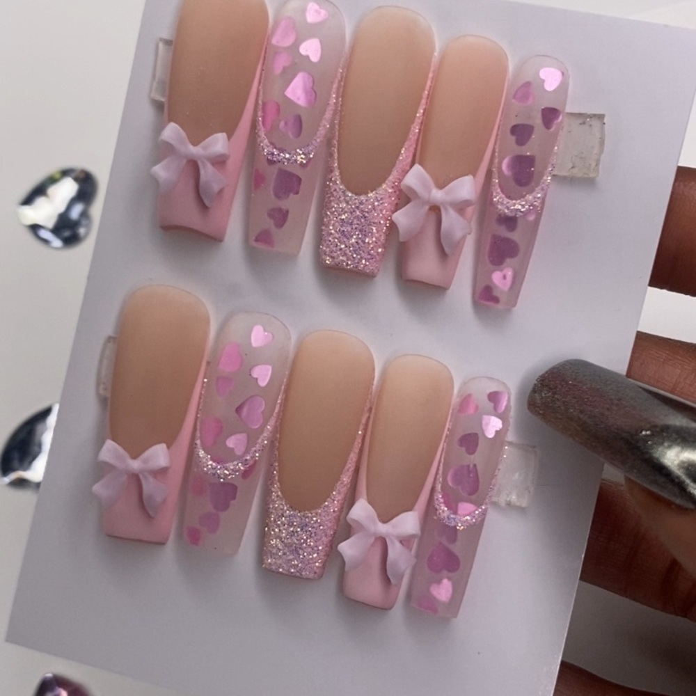 Pink v-day press on nails